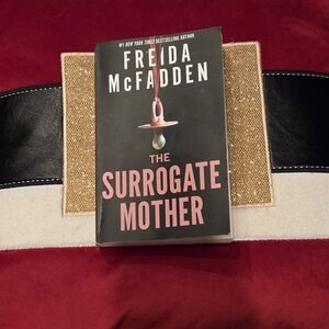 🎈2/$15 The Surrogate Mother by Freida McFadden